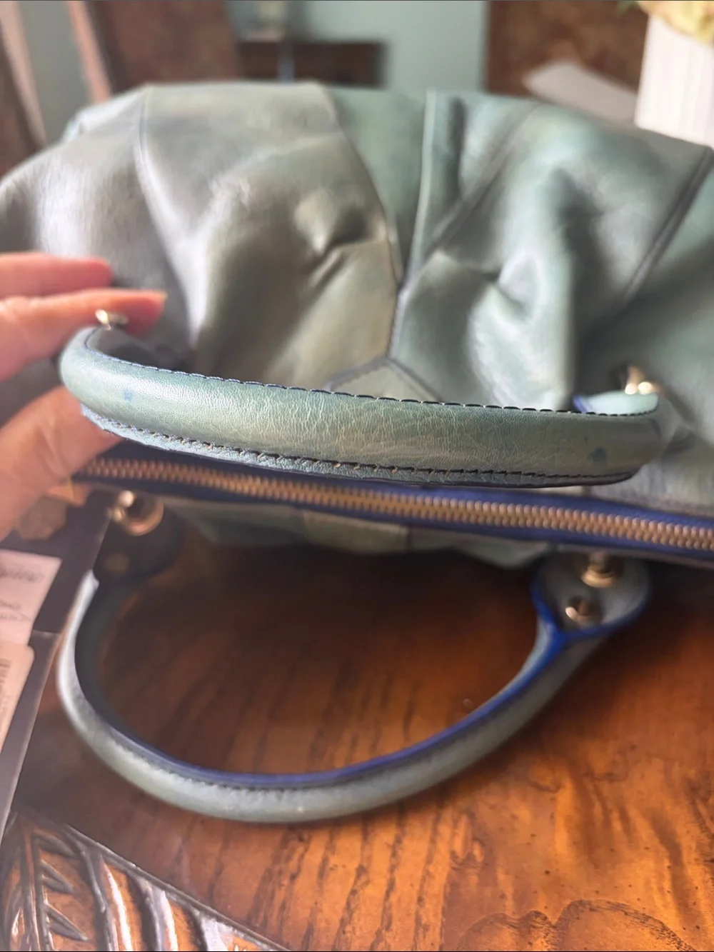 NWT Tre Vero Luxurious Italian Leather Satchel Handbag in blended Teal and Green